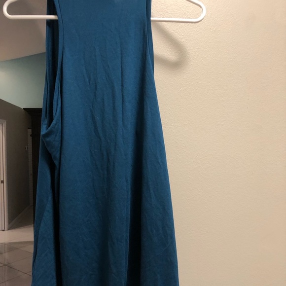 2 Nike Tank Tops - Picture 5 of 5